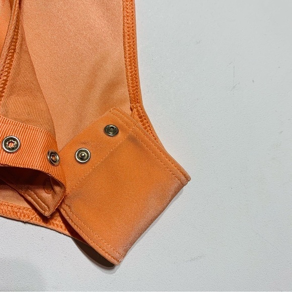 ADIDAS size XS coral short sleeve bodysuit - Picture 5 of 9